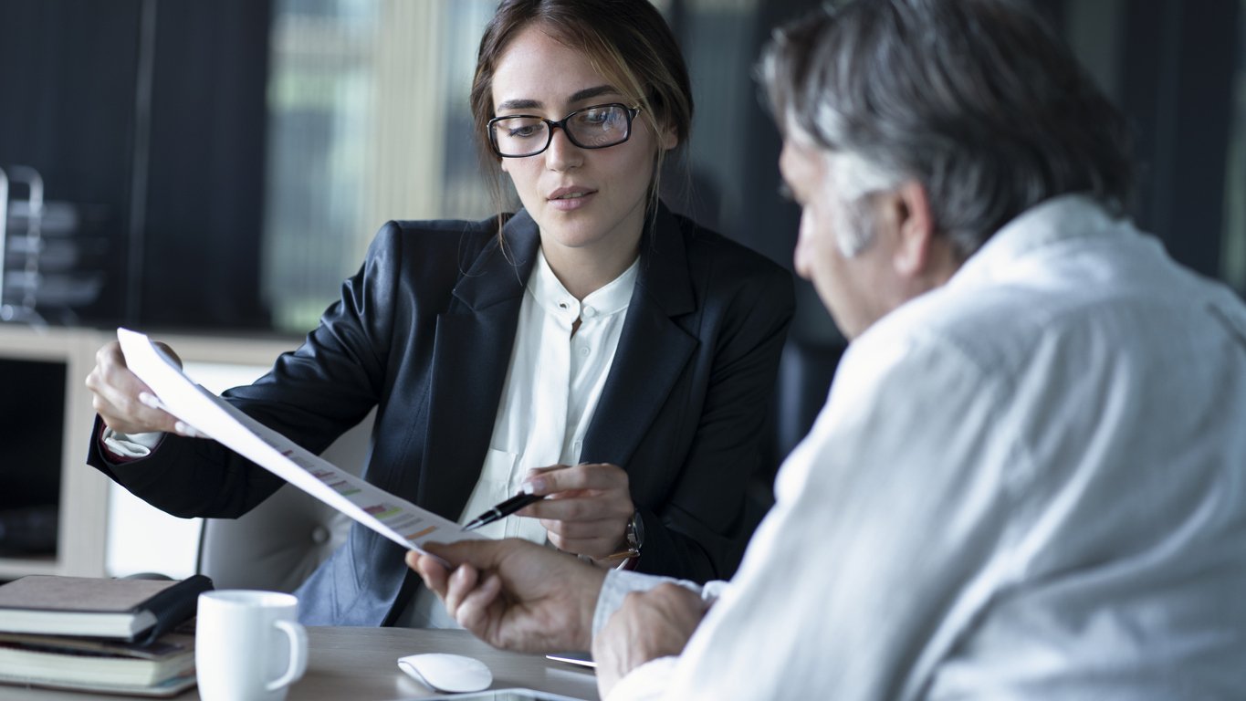 how to choose construction accident lawyer